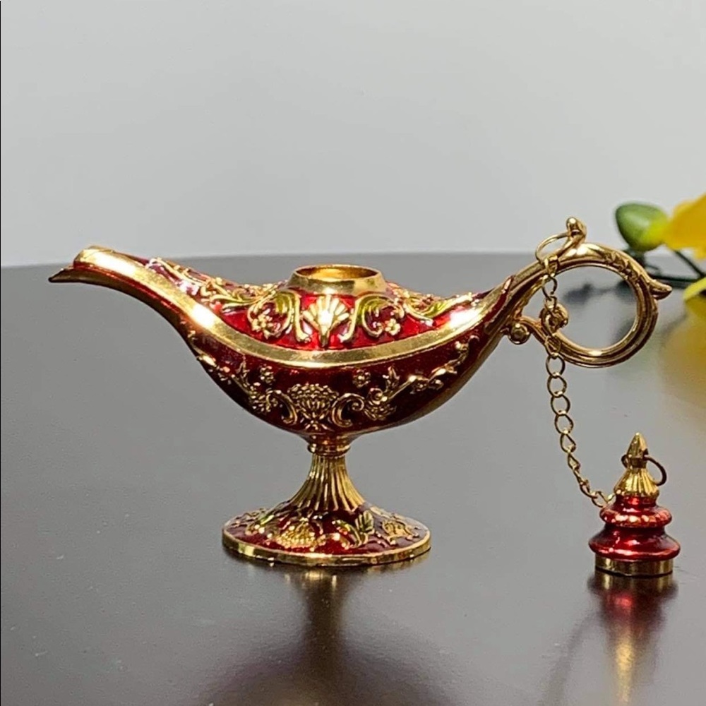 Aladdin Magic Genie Lamp, Golden Red - Picture 2 of 7